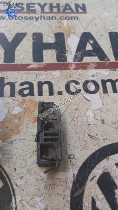 8K0201190 D Audi A4 2014 yakıt borusu klipsi