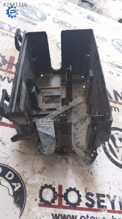 13246937 Opel Corsa d alt sigorta kutusu