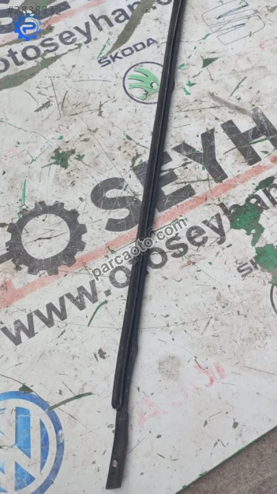13188938 Opel Corsa d ön sol cam dış sıyırıcı fitil