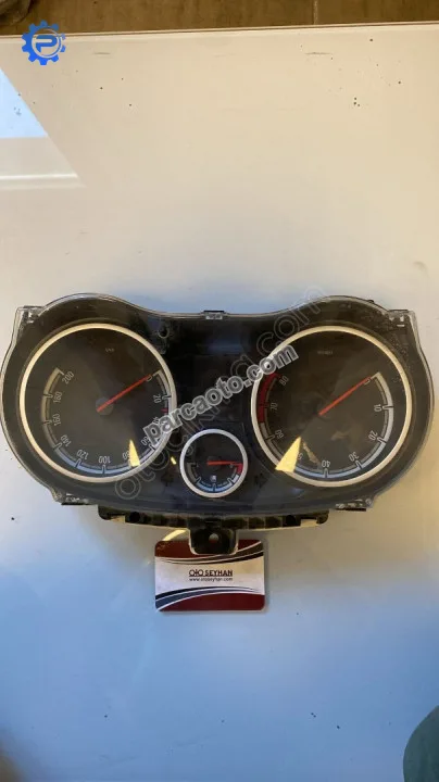 1303304 Opel Corsa d 1.2 benzinli kilometre saati gösterge paneli