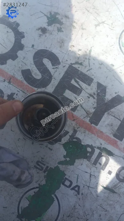 55560748 Opel Corsa d 1.2 benzinli yağ filtre gövdesi