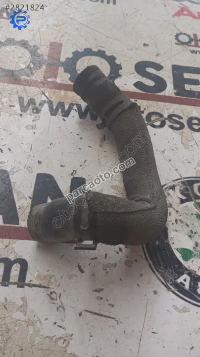 Audi A4 2014 yardımcı su pompası su borusu