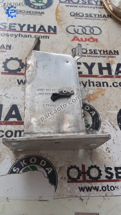 8K0807134 Audi A4 2014 ön tampon demiri bağlantı ayağı sağ