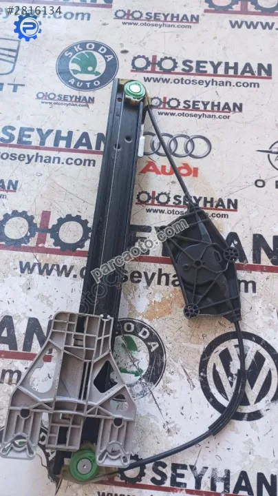 8K0839461 Audi A4 2014 kapı cam krikosu sol arka