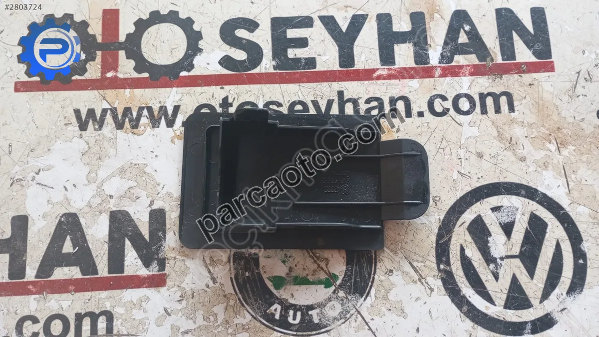 8J0971981 Audi A4 2014 koltuk kablo kapağı