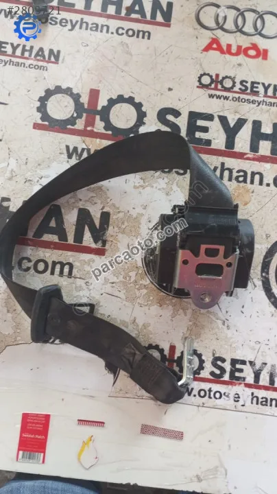 621421000 Audi A4 2014 arka sağ emniyet kemeri