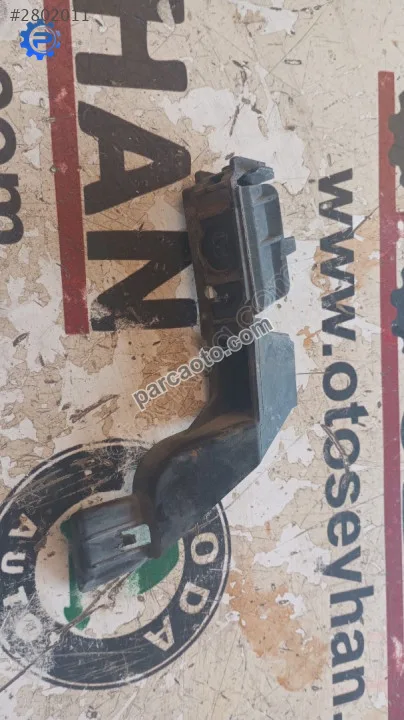 8K5807890 Audi A4 2014 arka tampon braketi sağ