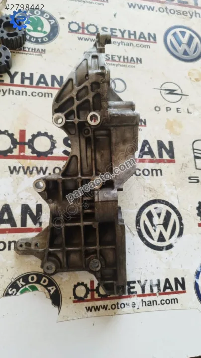 03L903143Q Polo 1.6 cay motor alternatör braketi
