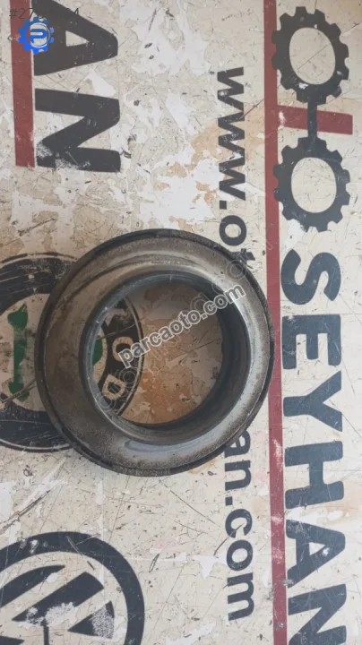 5Q0412246 Golf 7 ön amortisör kule bilyasi