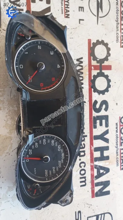 8K0920932 Audi A4 2014 kilometre saati