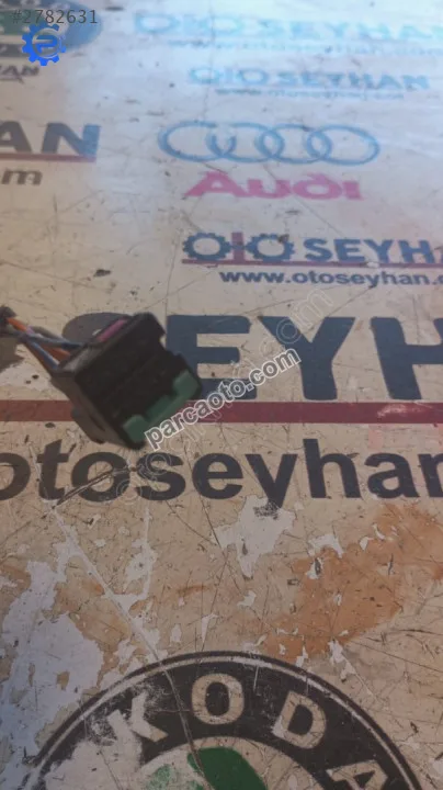 1K0972776A Jetta 2012 dsg vites mekanizmasi soketi