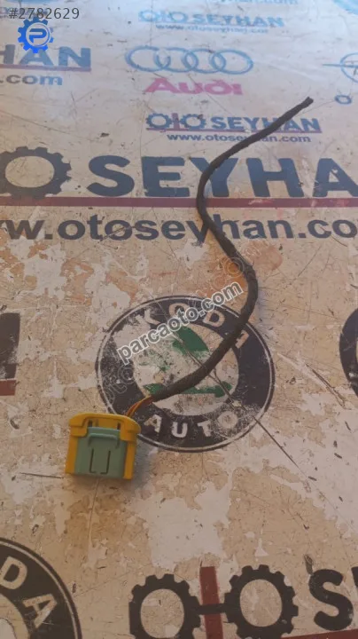 7L0972776 Jetta 2012 tesisat fiș soketi