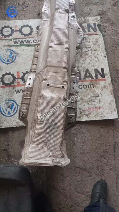 5Q0825661 Golf 8 egzoz ısı kalkanı