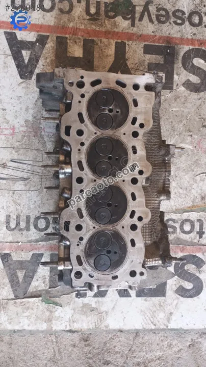 Toyota corolla d4-d 1.4 silindir kapağı
