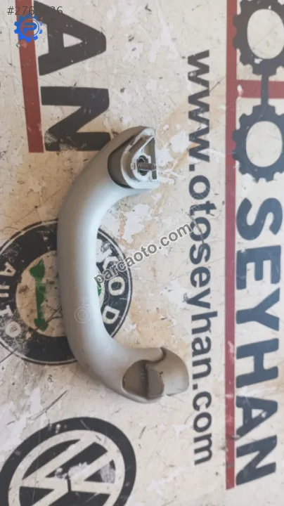 2K0857607 Caddy ön tavan tutamağı