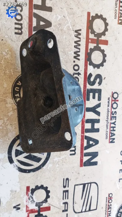 1K0501475 VW jetta 2008 arka dingil sol bağlantı braketi