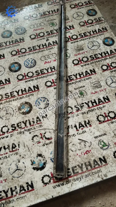 Pz415-e2850-01 toyota aurıs  avensıs kapı ön sol