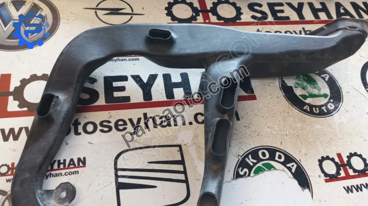132621109 opel astra j 1.4 sağ ön ayak havalandırma borusu