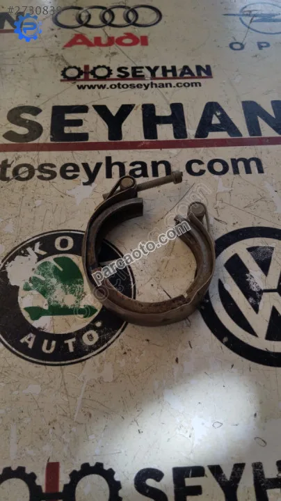 1K0253725 Passat b8 egzoz katalizör bağlantı kelepçesi