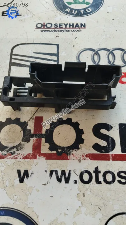 5Q0937503F Passat b8 ABS role tutucusu braketi