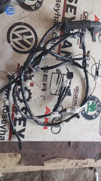 8218402 Toyota auris ön kapı Tesisatı