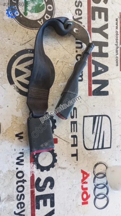 E034601 Toyota Prius 2004-2009 Arka Orta ve Sol Emniyet Kemeri