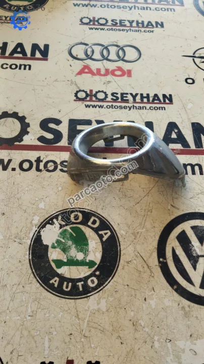 5M51-19952 Ford Focus  2008-2011 Sis Far Çerçevesi Sağ