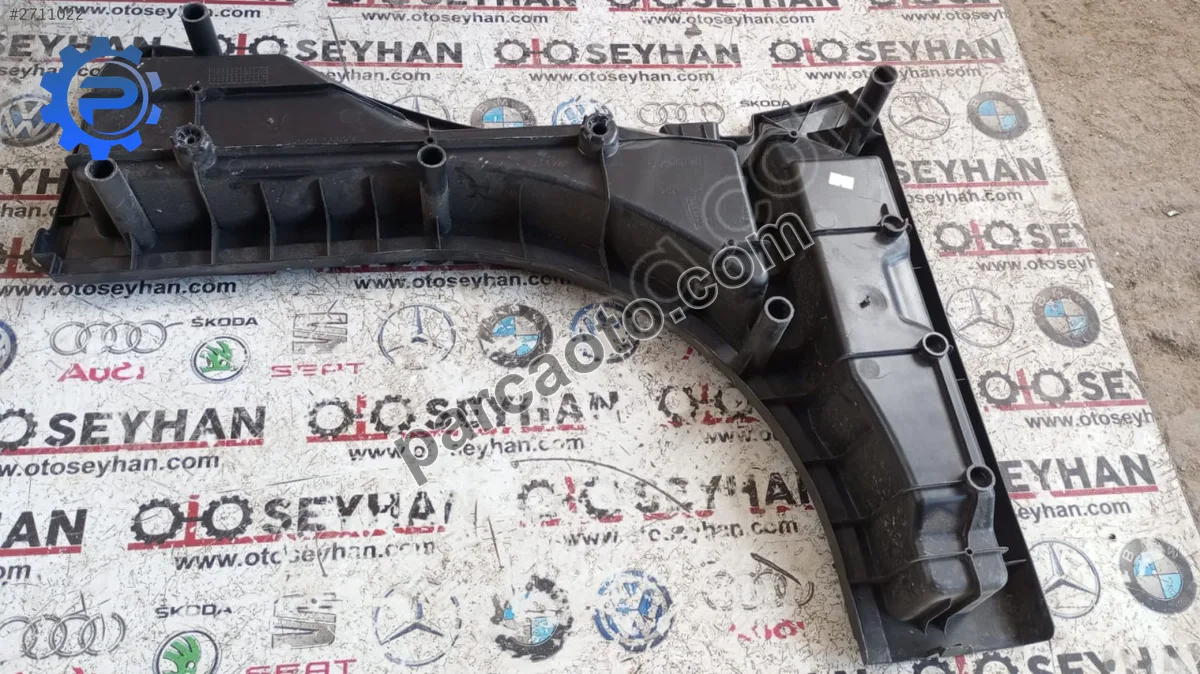 64995-02040 Toyota auris 2006 sağ bagaj tavanı