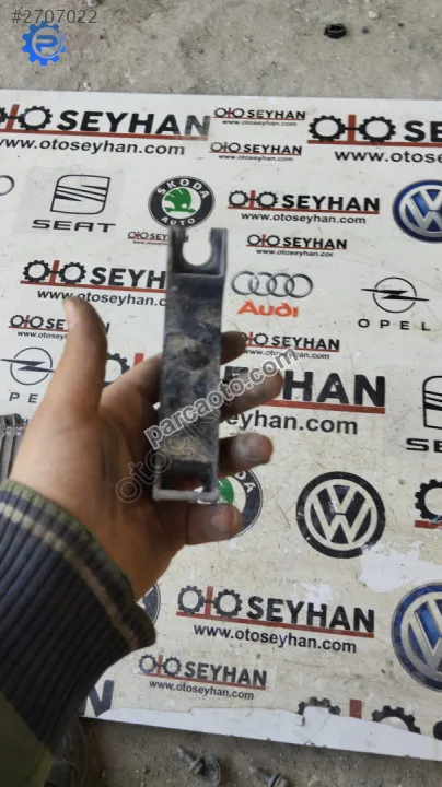 5Q0615131 golf 8 dingil üst tesisat tutucusu braketi