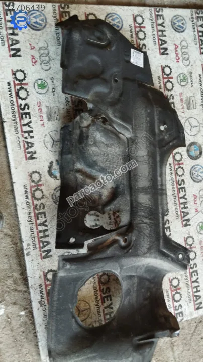 5WB863353 golf 8 ön cam eleği keçesi