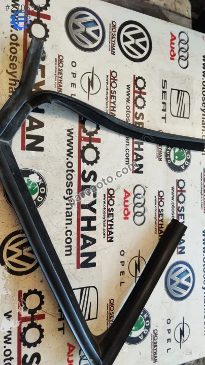 GOLF 7 sol arka kapı cam çerçeve fitili GOLF 7 sol arka kapı cam çerçeve fitili