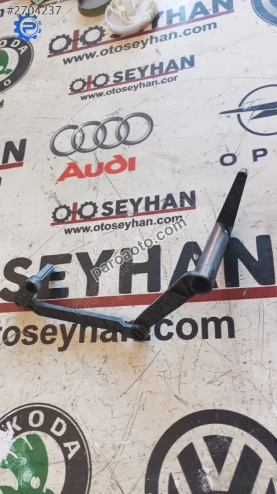 T1010934J Golf 8 kalorifer kazanı hava yönlendirme çubuğu
