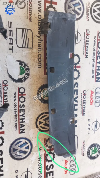 5WA501715 Skoda Octavia 2021 arka dingil koruma plastiği