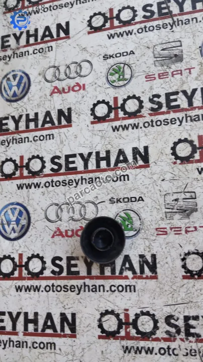 1J0512135 Skoda Octavia amortisör üst plastiği