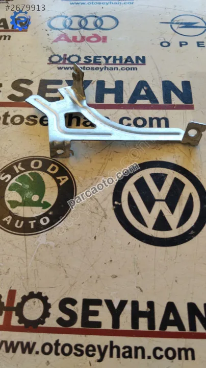 5E3880505 Skoda Octavia 2021 sürücü diz airbagi bağlantı demiri