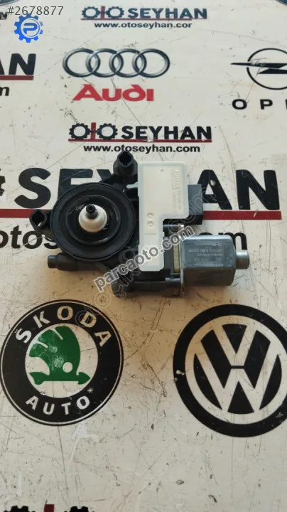 5Q0959408D Skoda Octavia 2021 arka sağ kapı cam motoru