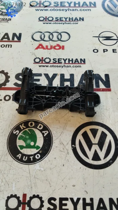5NA881920 Skoda Octavia 2021 ön sağ koltuk başlık kılavuzu