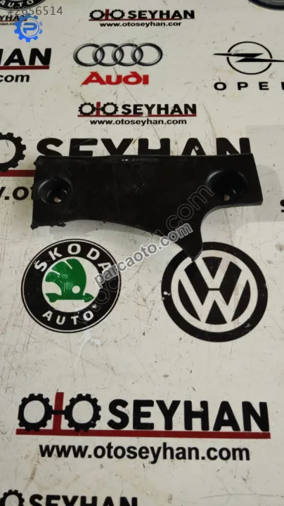 2Q0407118 T-cross ön sağ tabla alt koruma plastiği 2Q0407118 T-cross ön sağ tabla alt koruma plastiği