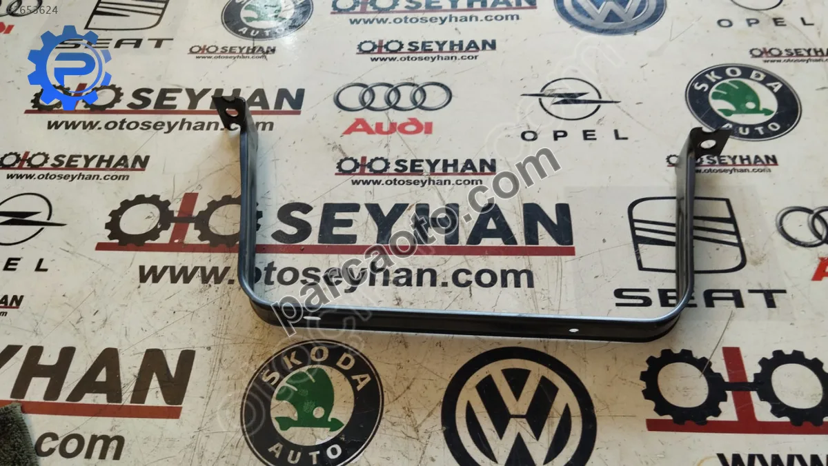 2Q0201655A T-cross yakıt deposu tutucu braketi
