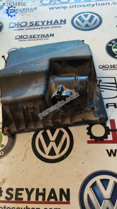 13311898 Opel Astra j 1.6 benzinli hava filtresi üst kapağı