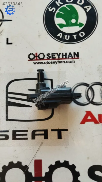 8V0862159A T-cross depo kilit motoru