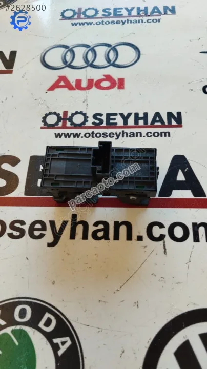 5G0959857D T-cross ön sol kapı 4lü cam düğmesi