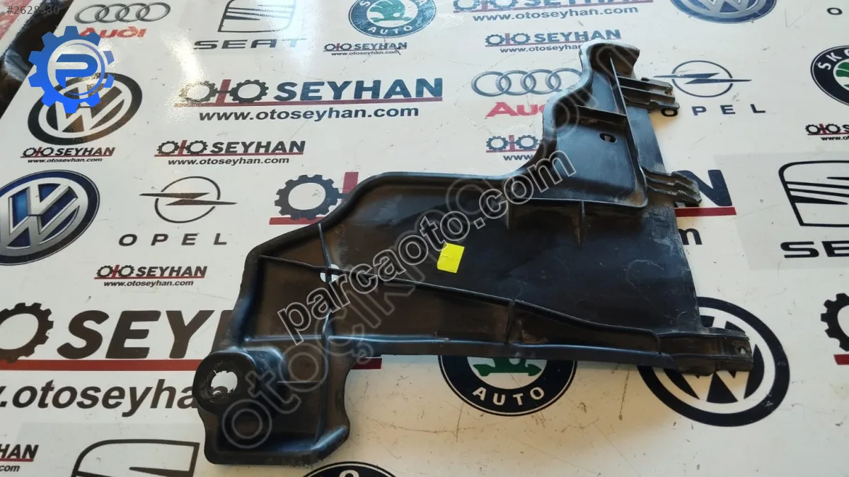 2Q0825102A T-cross arka sağ alt koruma plastiği