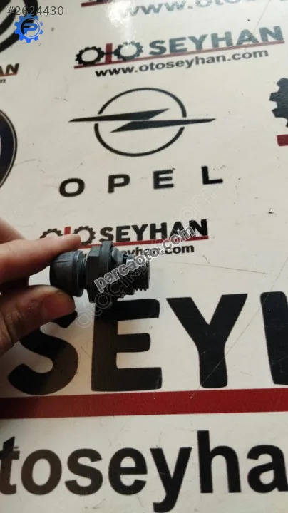 T-cross bagaj kapağı ayar takozu
