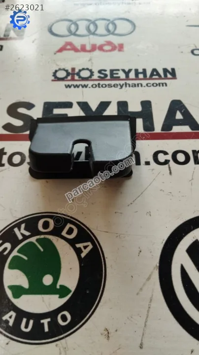 2G6827505 T-cross bağaj kilidi kaplaması
