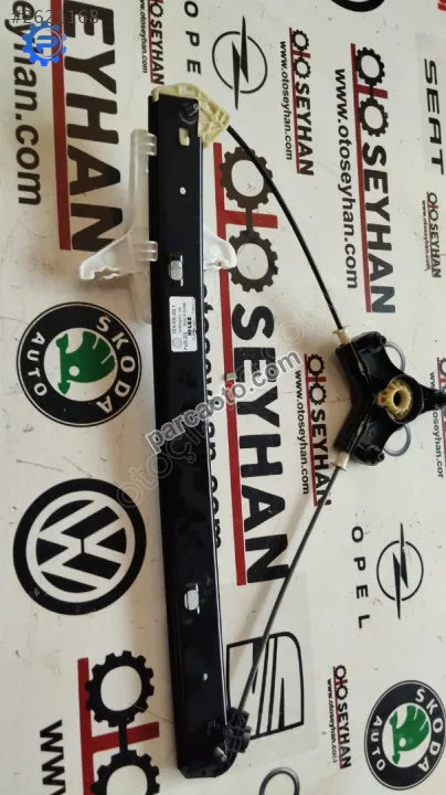 2GM839462 T-cross arka sağ kapı cam krikosu