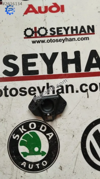 898W3-N7000 Hyundai Tucson emniyet kemeri vida kapağı