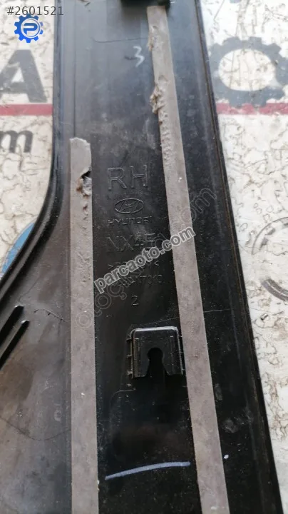 83280-N7010 Hyundai Tucson 2022 arka sag kapı çıtası