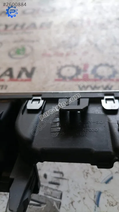 97480-n7030 hyundai tucson göğüs ön sol havalandırma ızgara