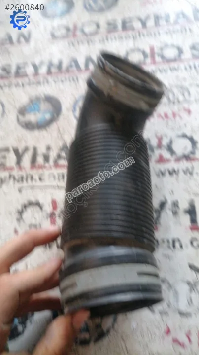 1k0129684 caddy 2005 hava filtresi borusu